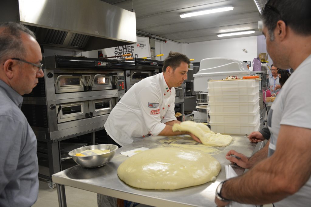 Italian pizza master offers tips and demo Canadian Pizza Magazine